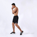 رجال اللياقة البدنية يركضون بنطلون قصير